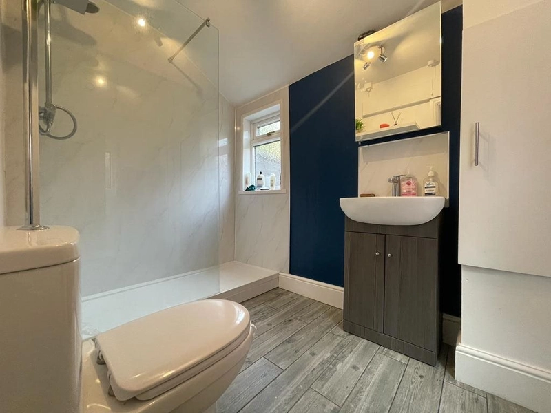 Bedford Street, LN1 1NA - 4 Bed - Thumbnail 1